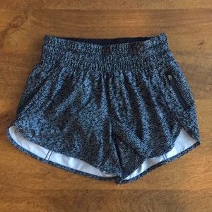 Lululemon Athletica Tracker Short Size 6